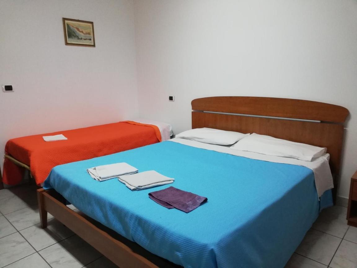 Affittacamere Gelindo Silvi Marina Esterno foto